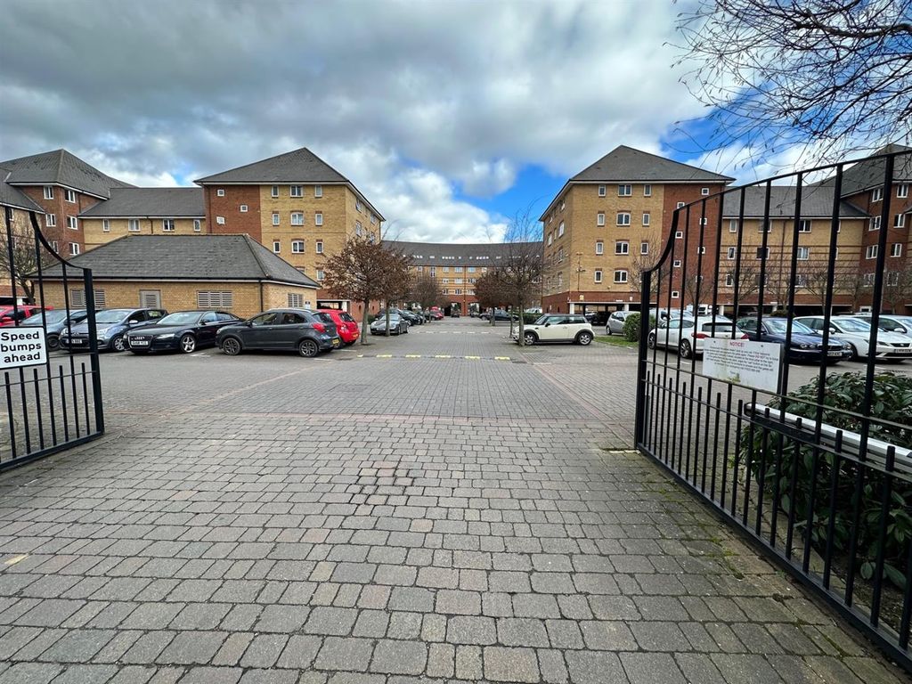 Property photo 1 of 11 Thumbnail_Img_0736.Jpg