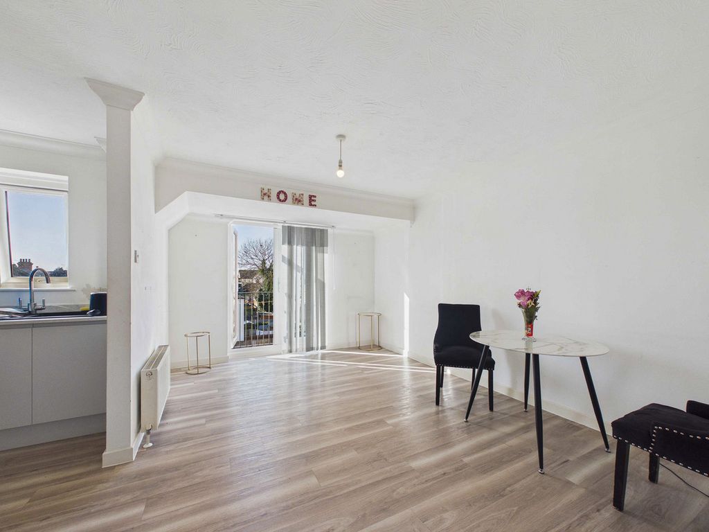 Property photo 2 of 19