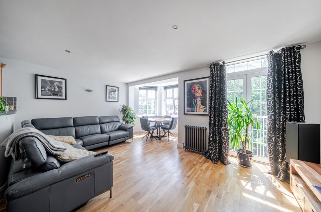 Property photo 2 of 20 1480065-15-6A3922B5Aab43