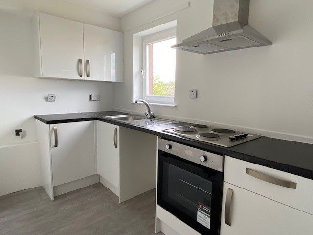 Property photo 1 of 8 Kitchen