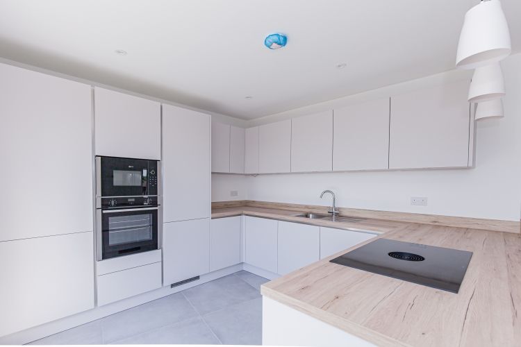 Property photo 2 of 8 163875