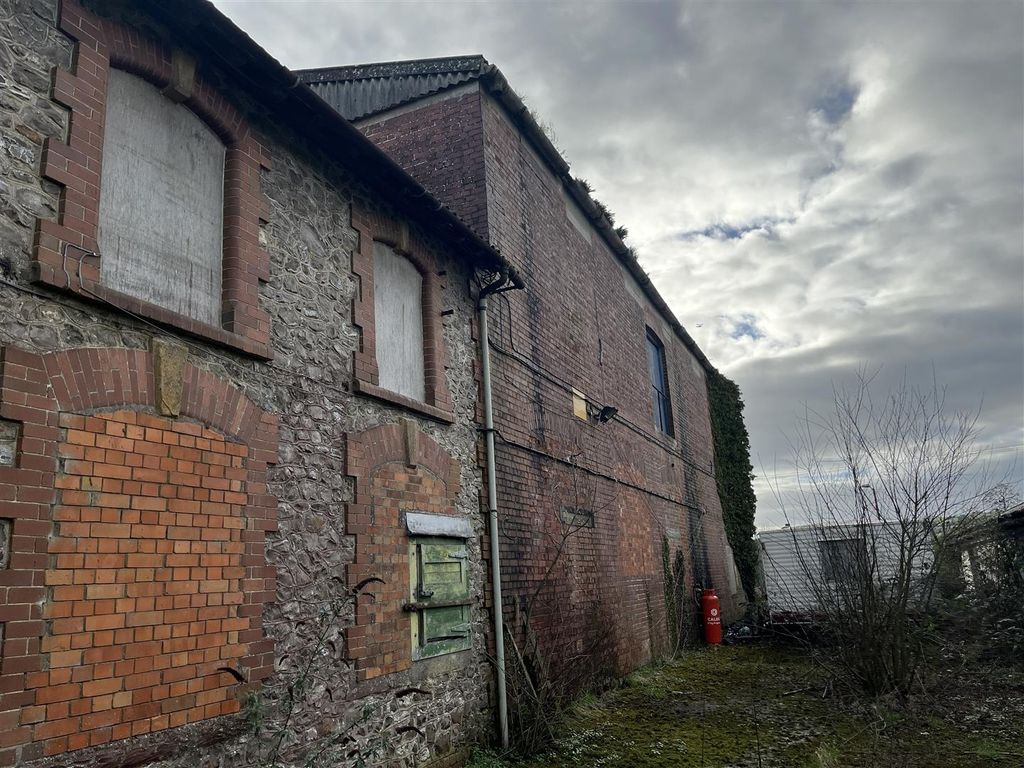 Property photo 3 of 7 Img_2163.Jpg