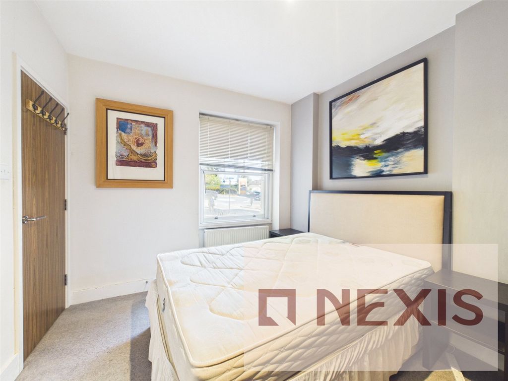Property photo 3 of 12 Picture No. 02