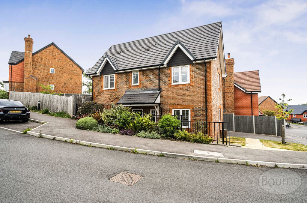 Property photo 1 of 14 7E236Be3-1B69-4B9...