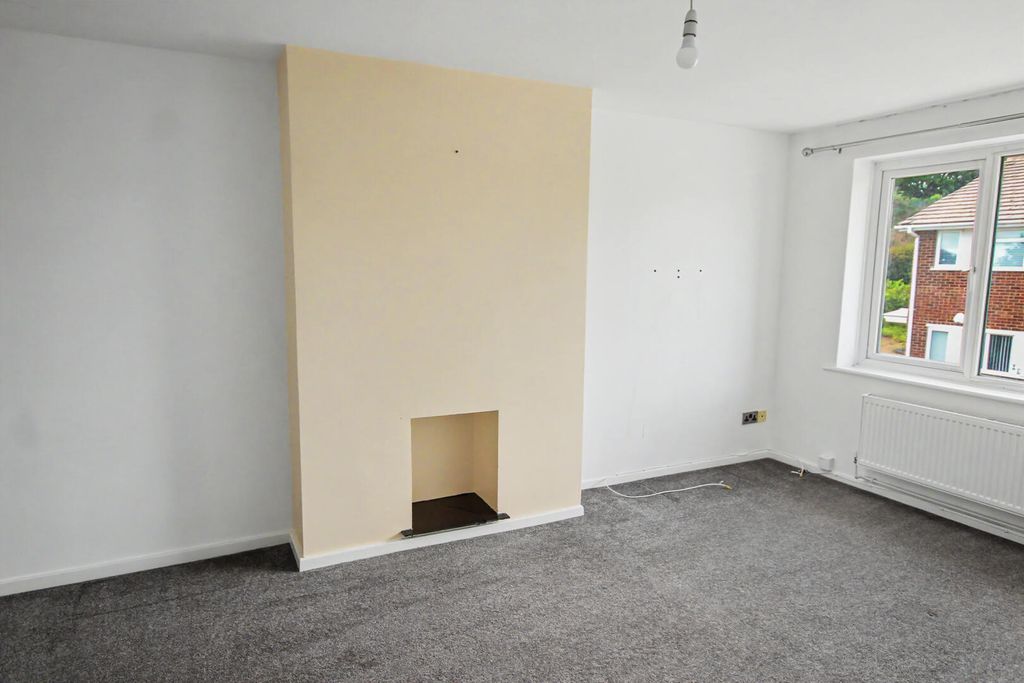 Property photo 2 of 14 Living Room