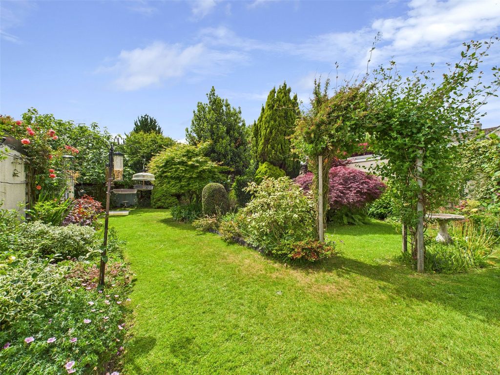 Property photo 3 of 12 Picture No. 12