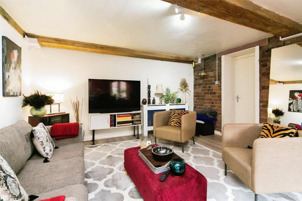 Property photo 2 of 7