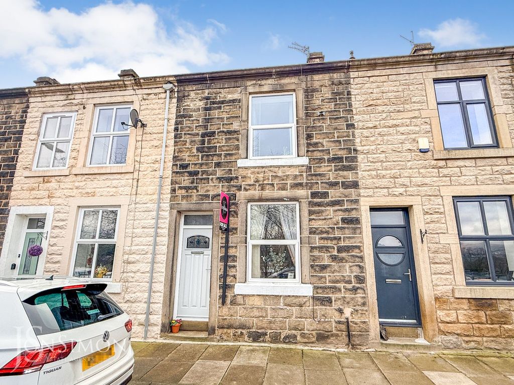 Property photo 1 of 22