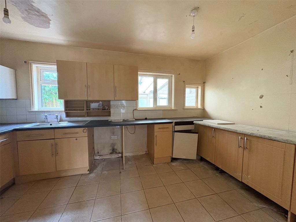 Property photo 2 of 11 Picture No. 02