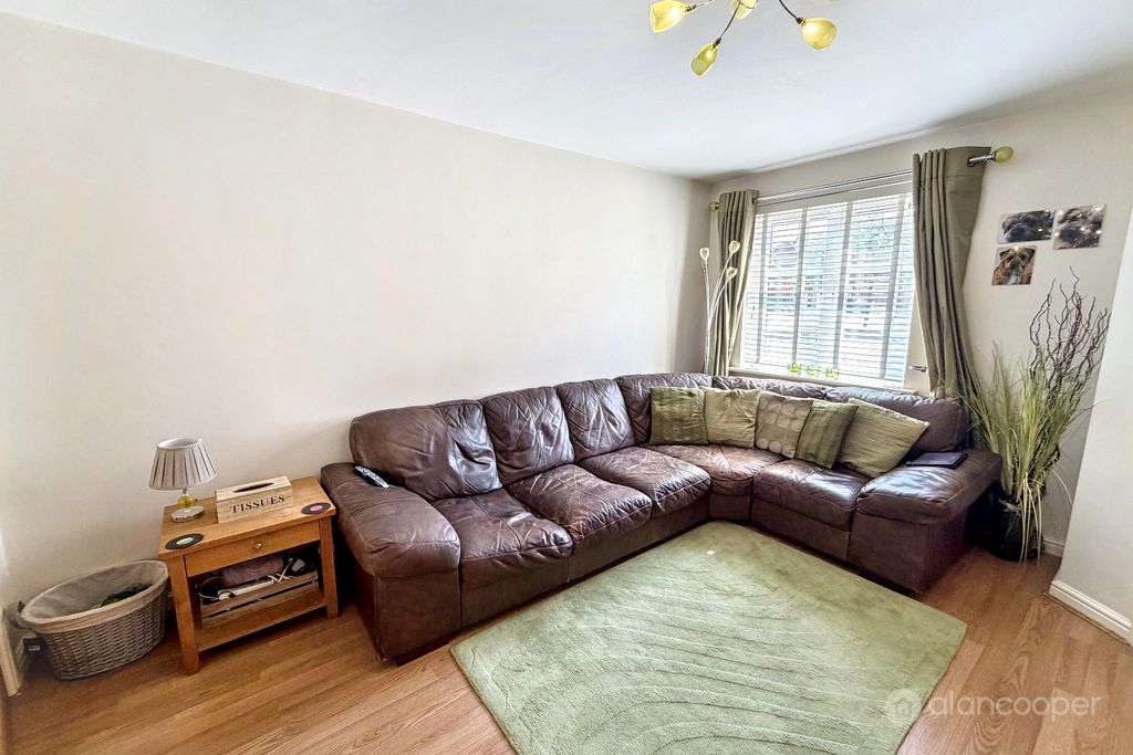 Property photo 2 of 14 5313345