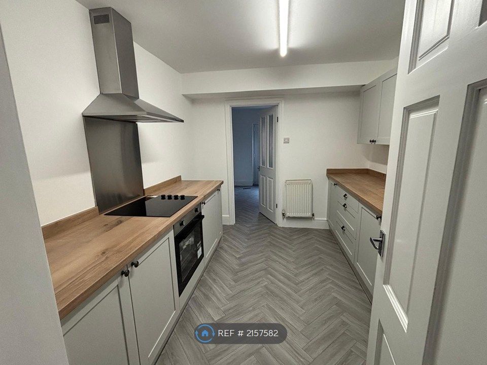 Property photo 3 of 23