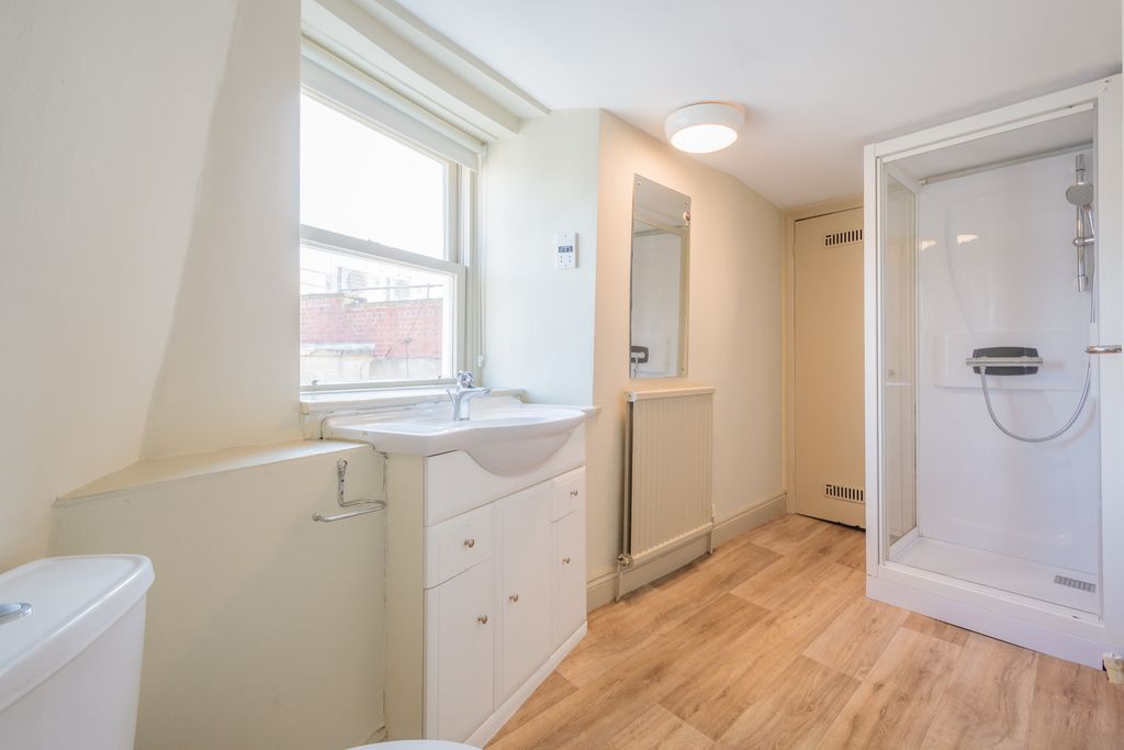 Property photo 3 of 7 Lombard Tff - March 26 -1