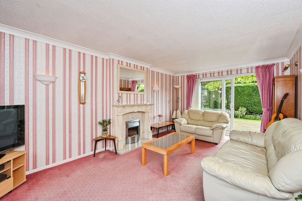 Property photo 3 of 24 Pbox-Img.Jpg