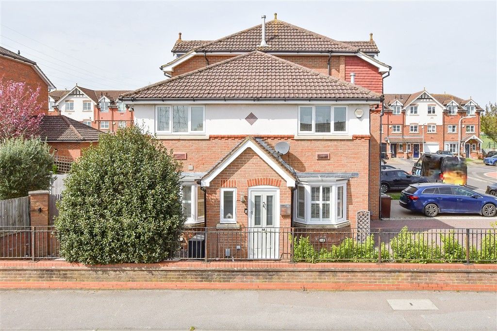 Property photo 1 of 13 External (Web)