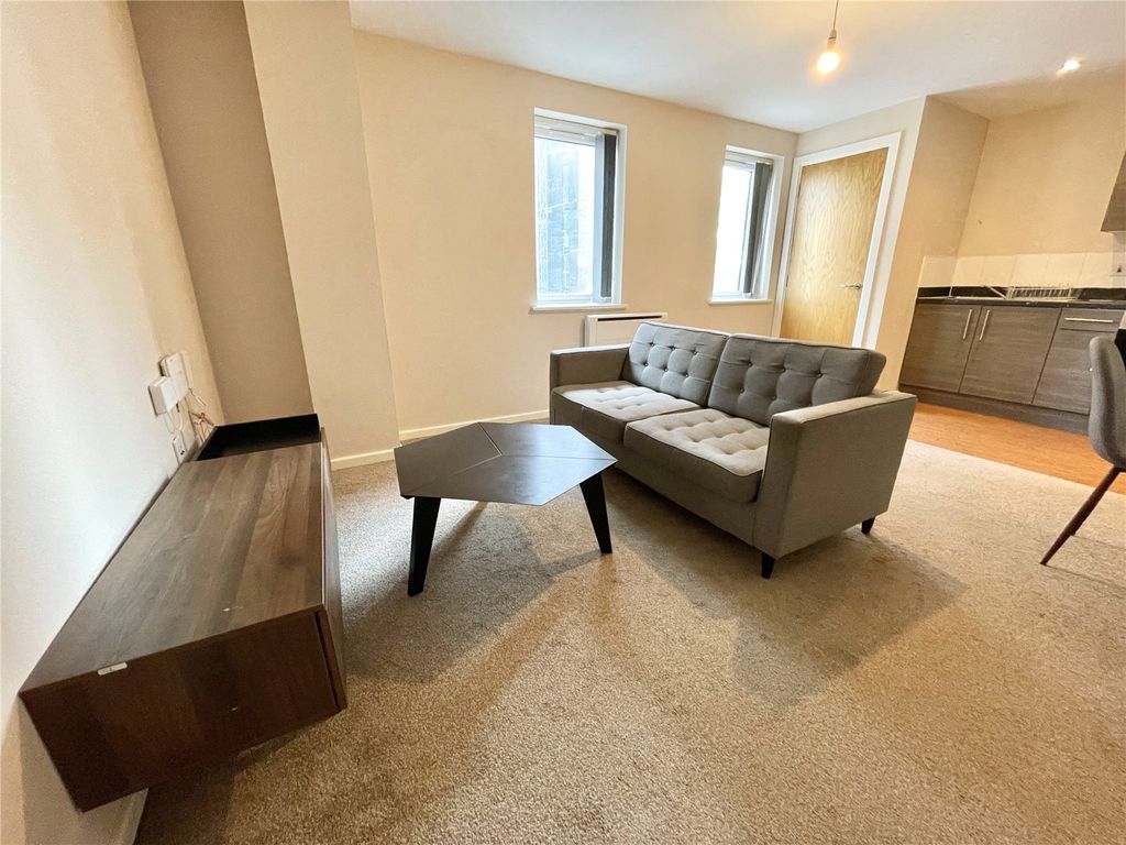 Property photo 3 of 10 Picture No. 18
