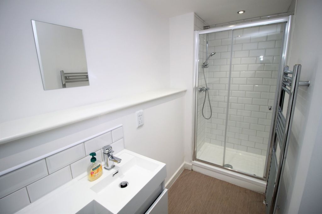 Property photo 3 of 10 Picture No. 30