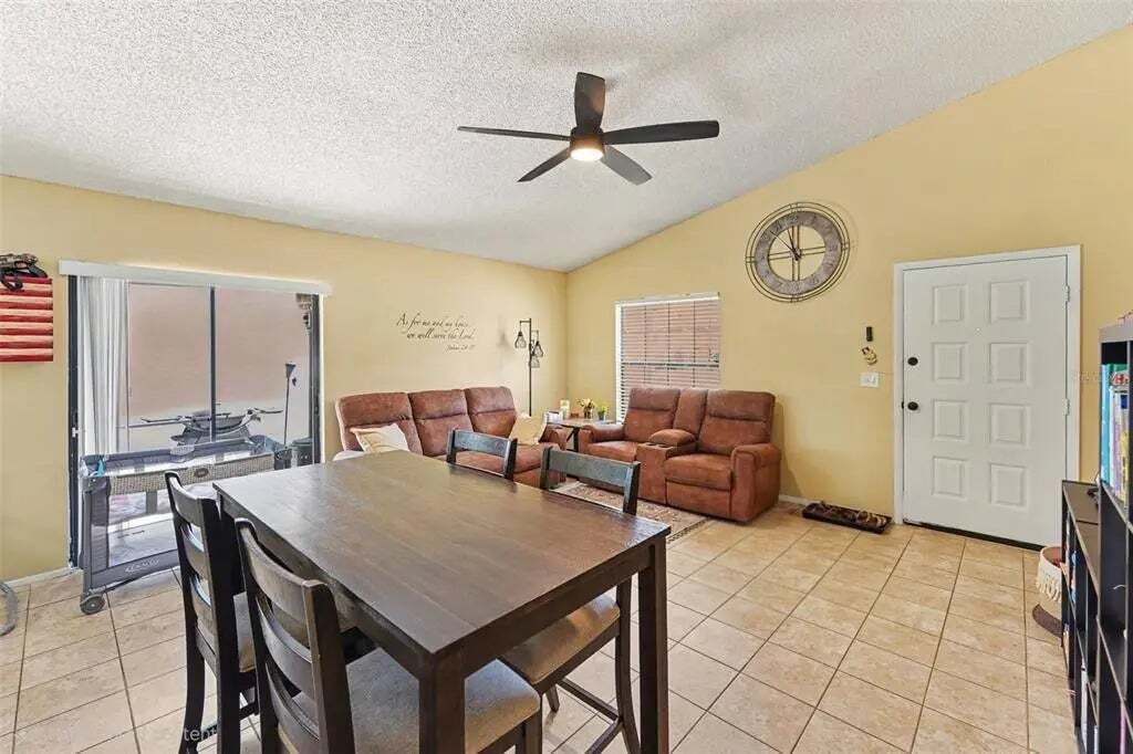 Property photo 2 of 20 <Alttext/>