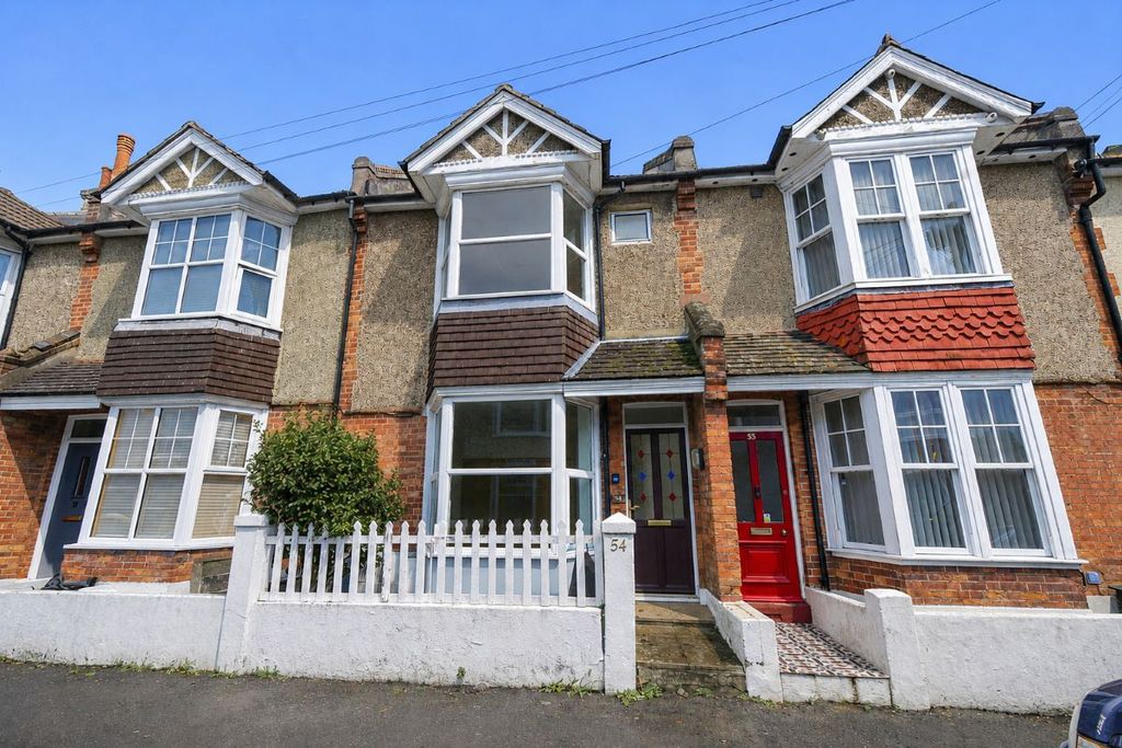 Property photo 1 of 18
