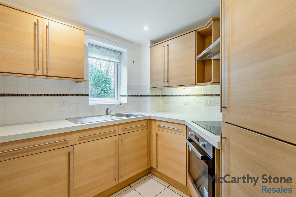 Additional image 6 of 1 bed flat for saleRidgeway Court, Mutton Hall Hill, Heathfield TN21
