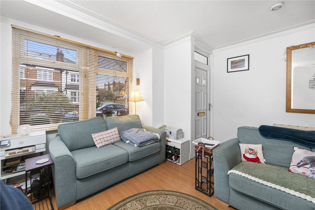 Property photo 3 of 8 Picture No. 25