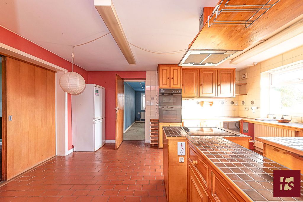 Property photo 3 of 30