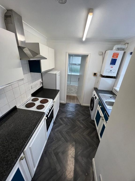 Property photo 2 of 6