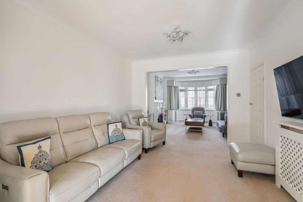 Property photo 3 of 17