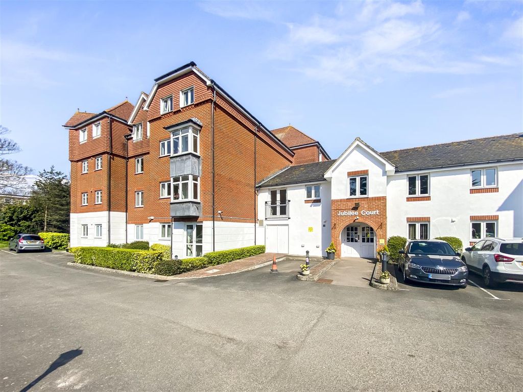 Property photo 1 of 12 60 Jubilee Court_005.Jpg