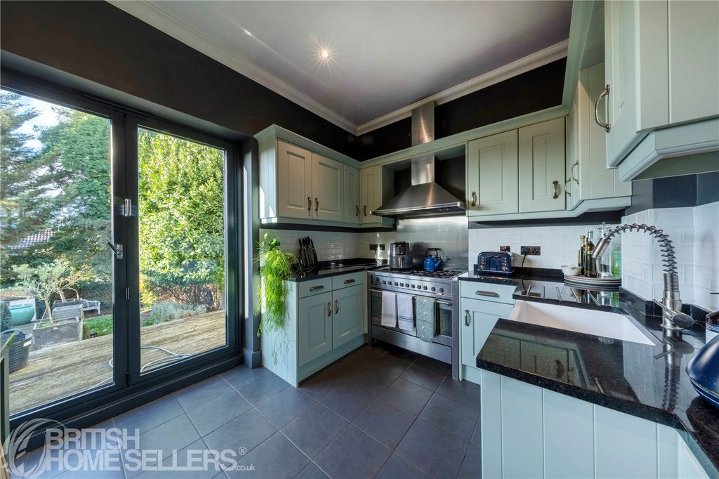 Property photo 3 of 25 Picture No. 57