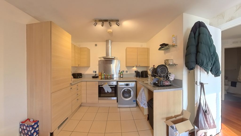 Property photo 3 of 20