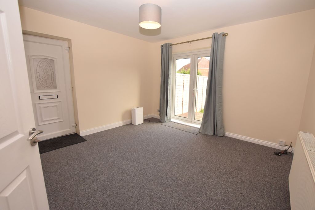 Property photo 2 of 8 Living Room