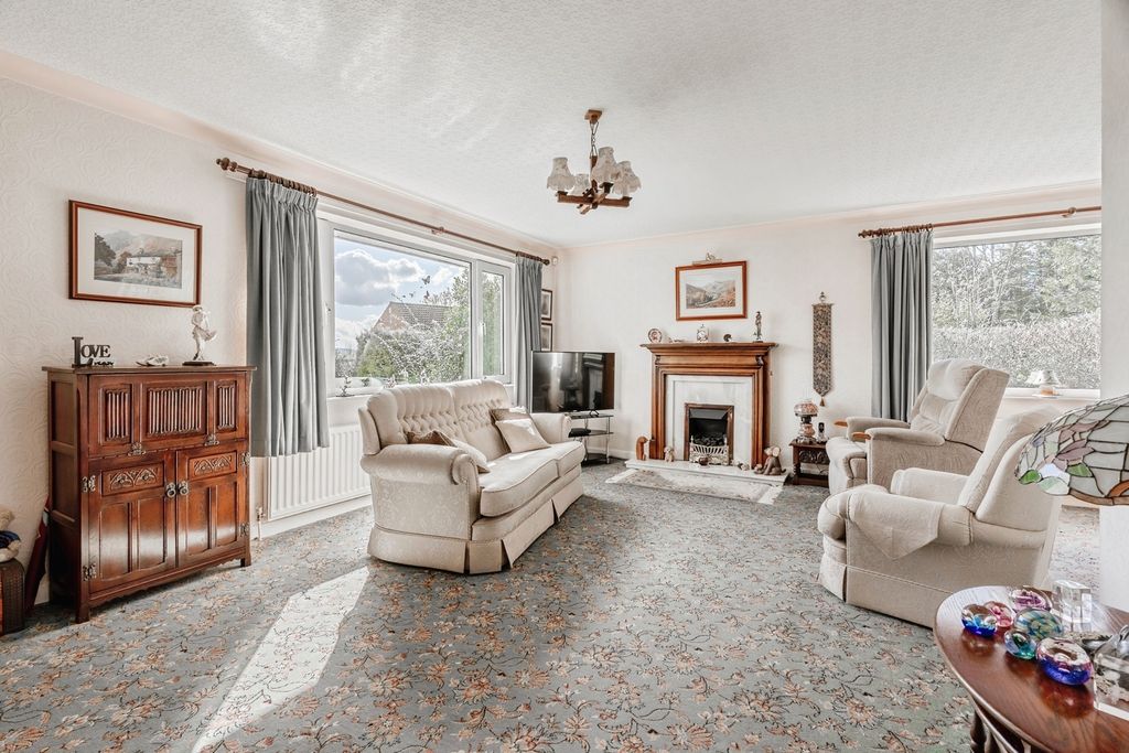 Property photo 2 of 24 Pbox-Img.Jpg