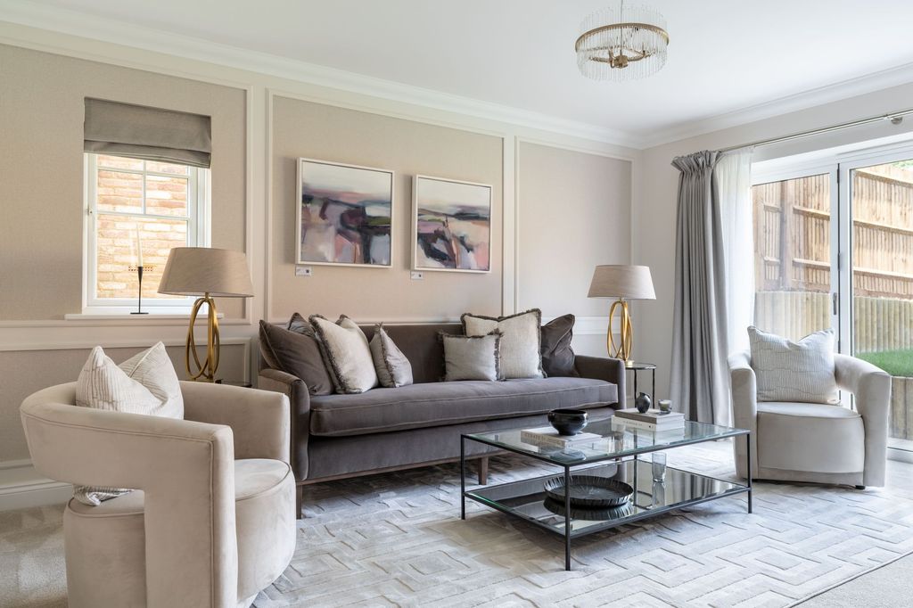 Property photo 3 of 17