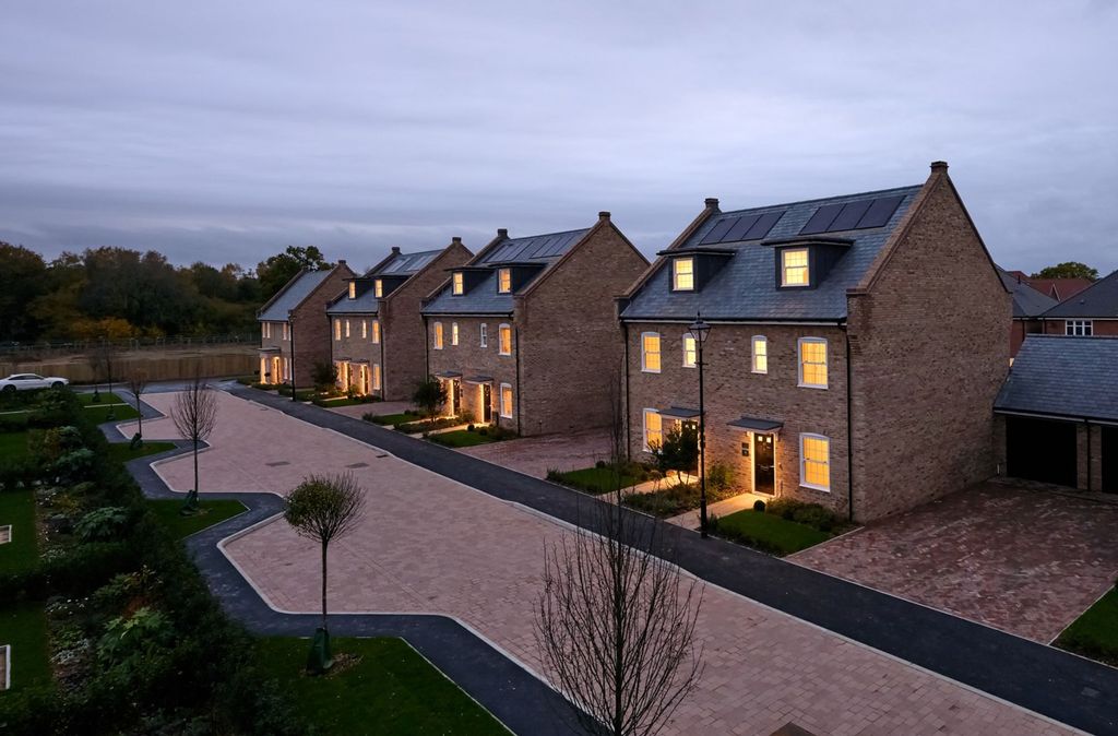 Property photo 1 of 22 Photo 13