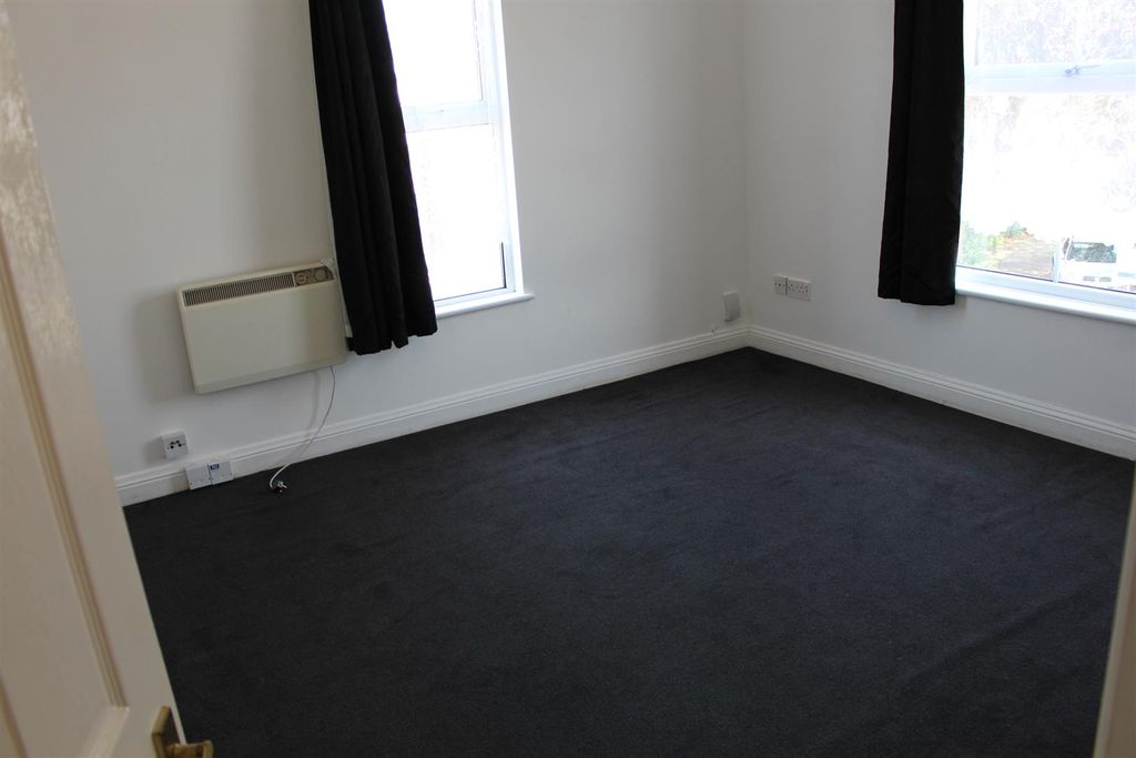 Property photo 3 of 7 Img_2551.Jpg