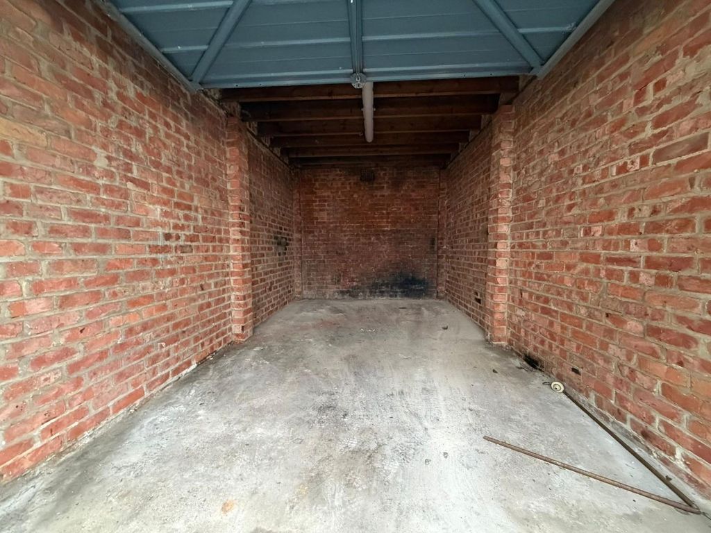 Property photo 3 of 3 Internal