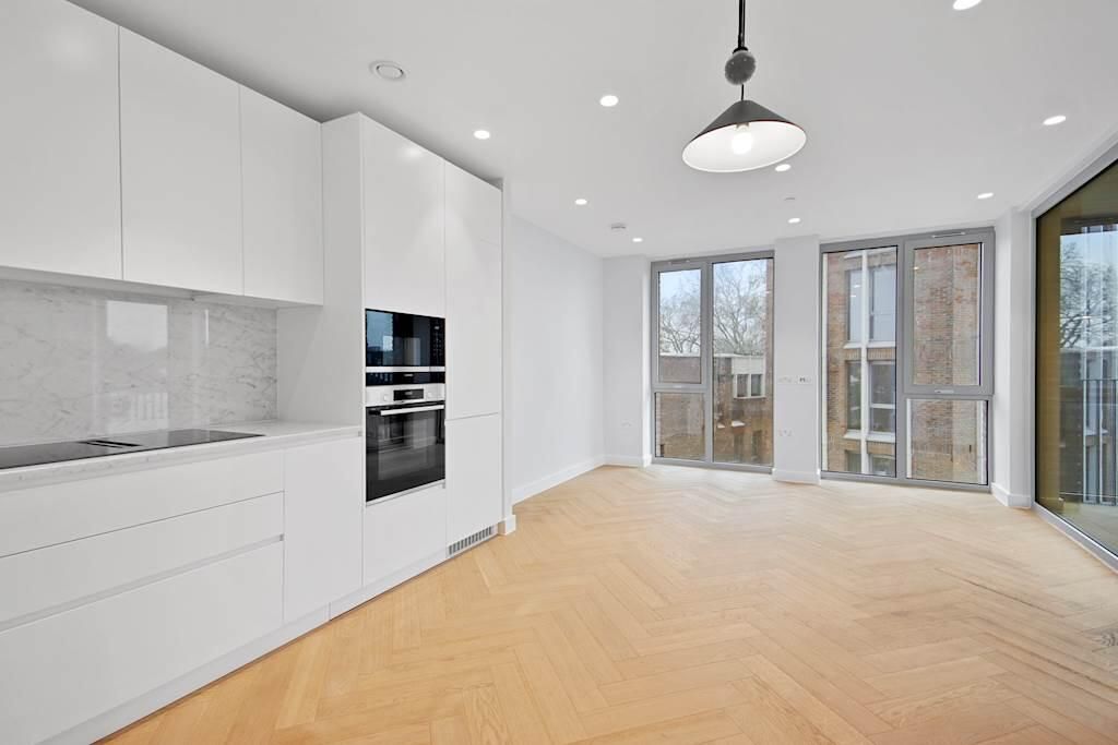 Property photo 3 of 15 Kitchen