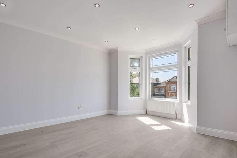 Property photo 2 of 13 Photo 9