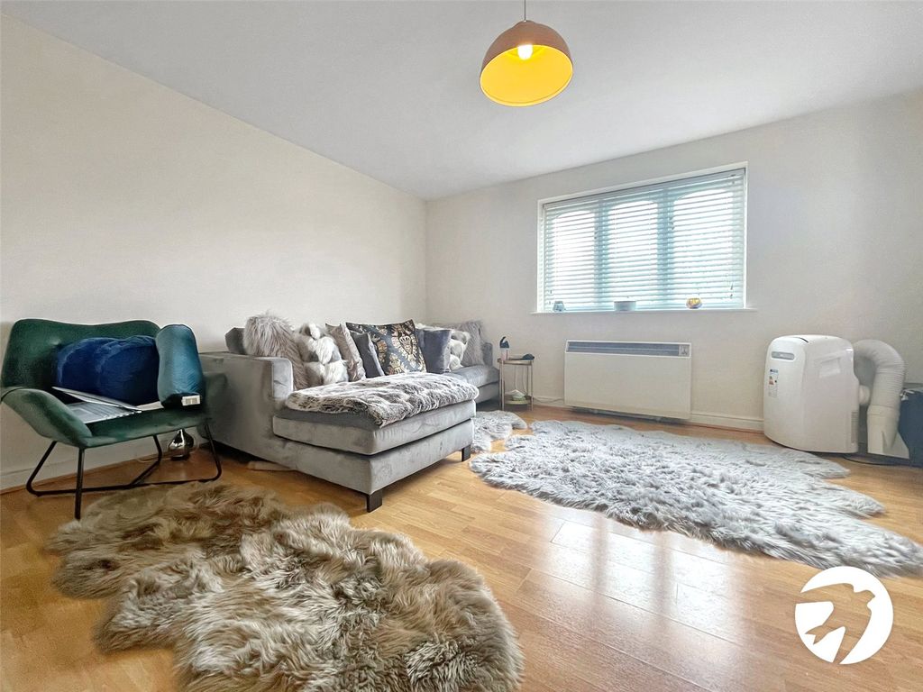 Property photo 3 of 8 Reception Room