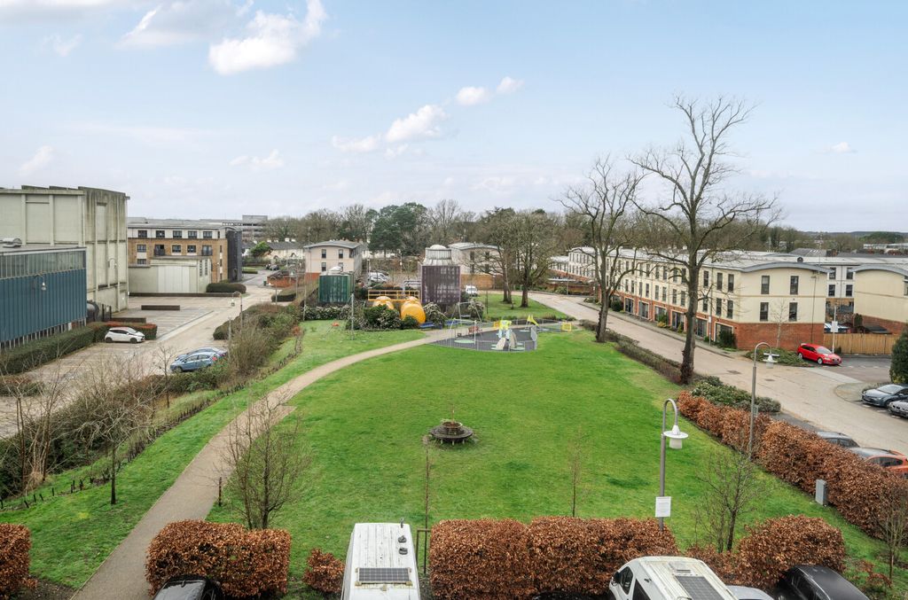 Property photo 2 of 9