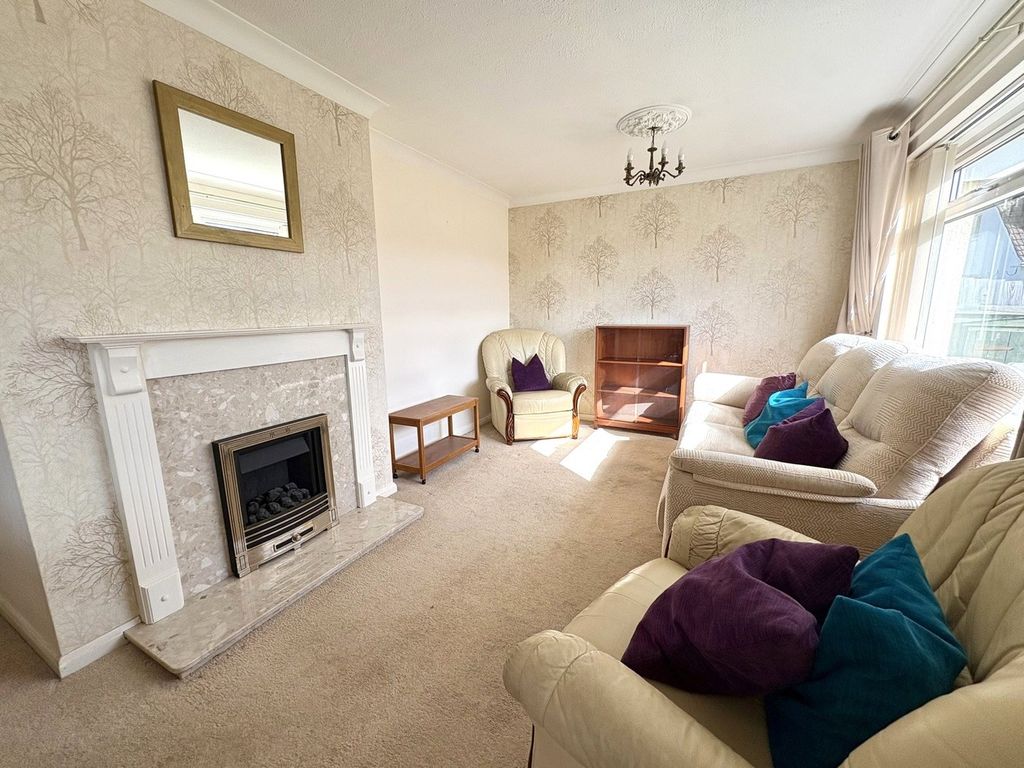 Property photo 3 of 25