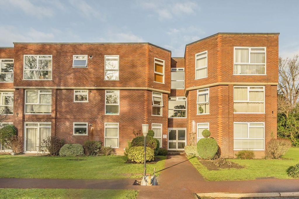 Property photo 1 of 8