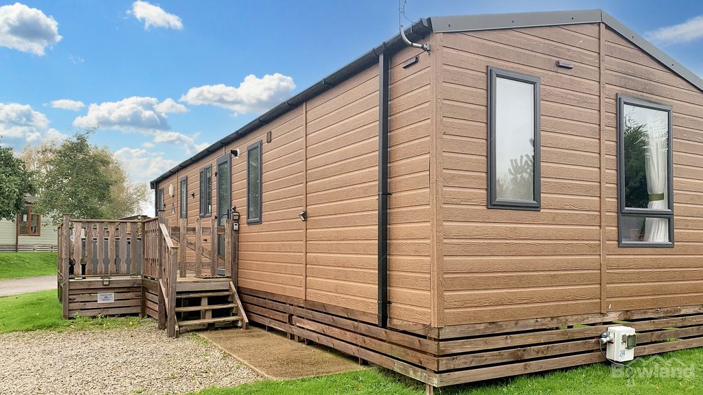 Property photo 3 of 23