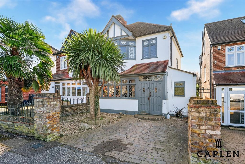 Property photo 2 of 29