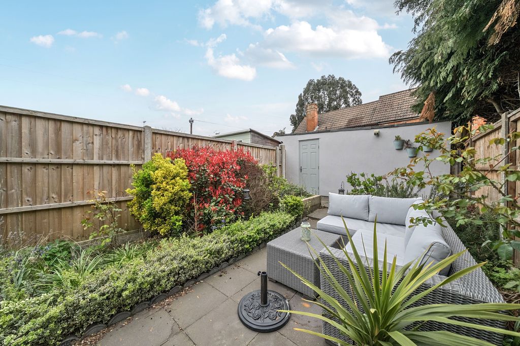 Property photo 2 of 10