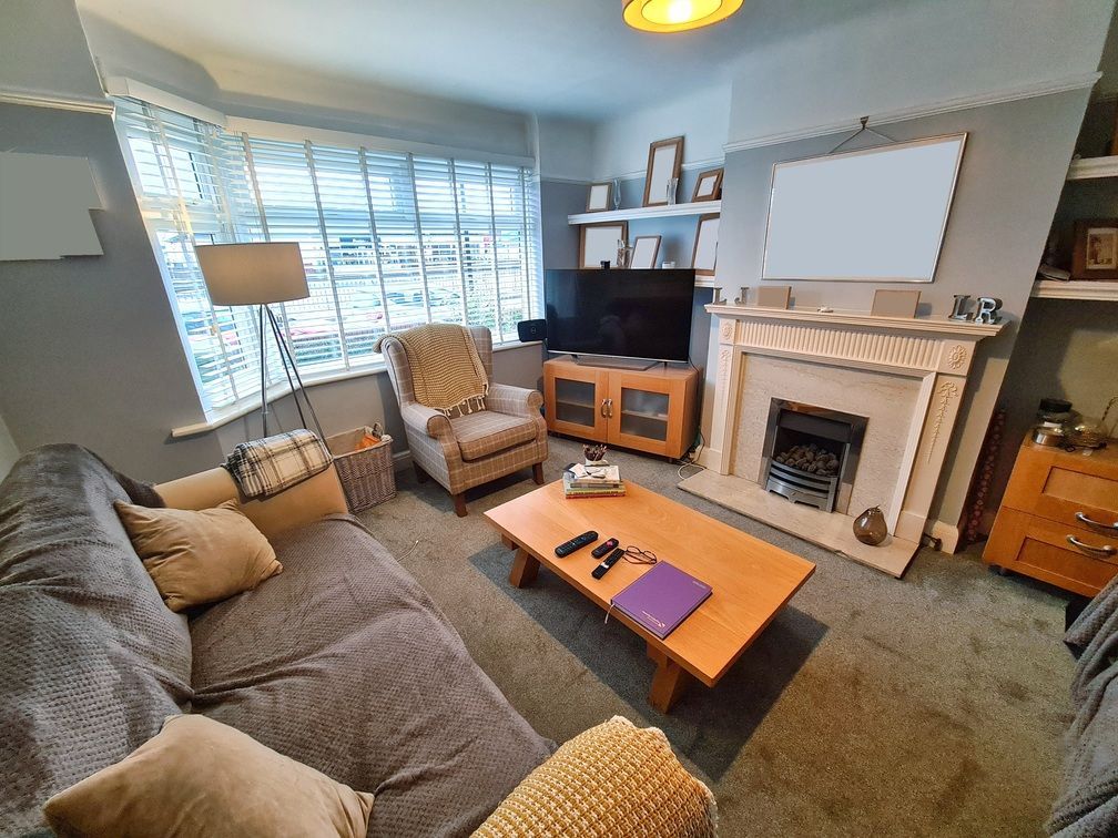 Property photo 3 of 17