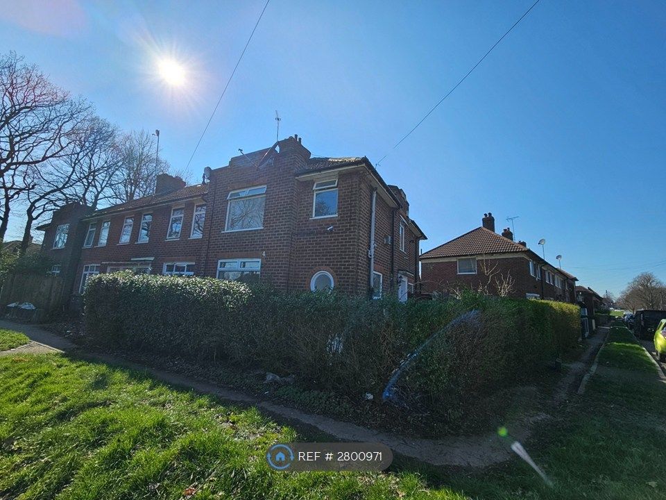 Property photo 3 of 34