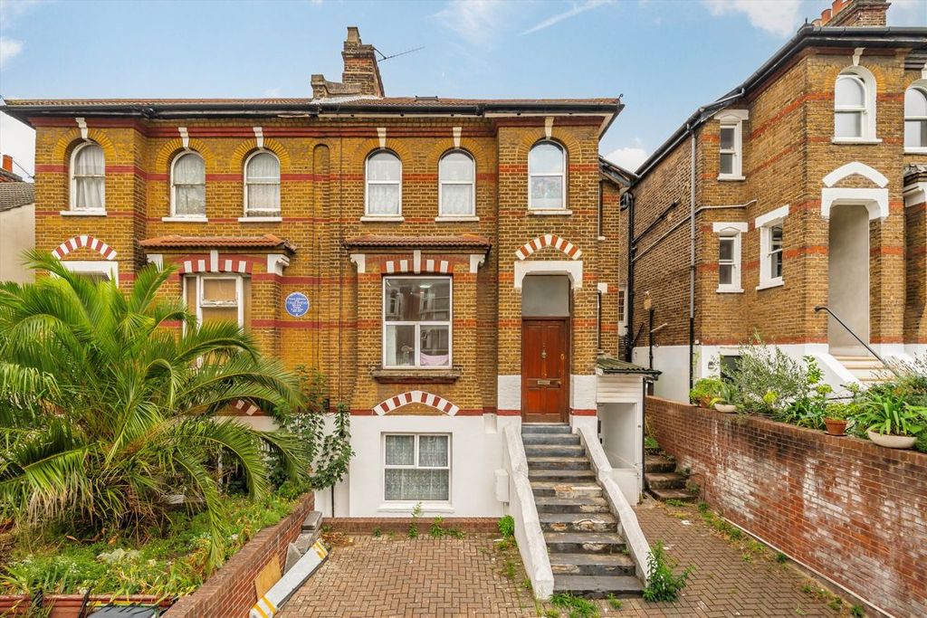 Property photo 1 of 7