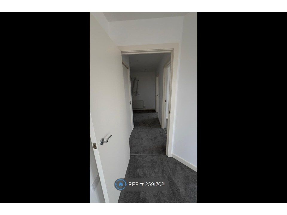 Property photo 2 of 29