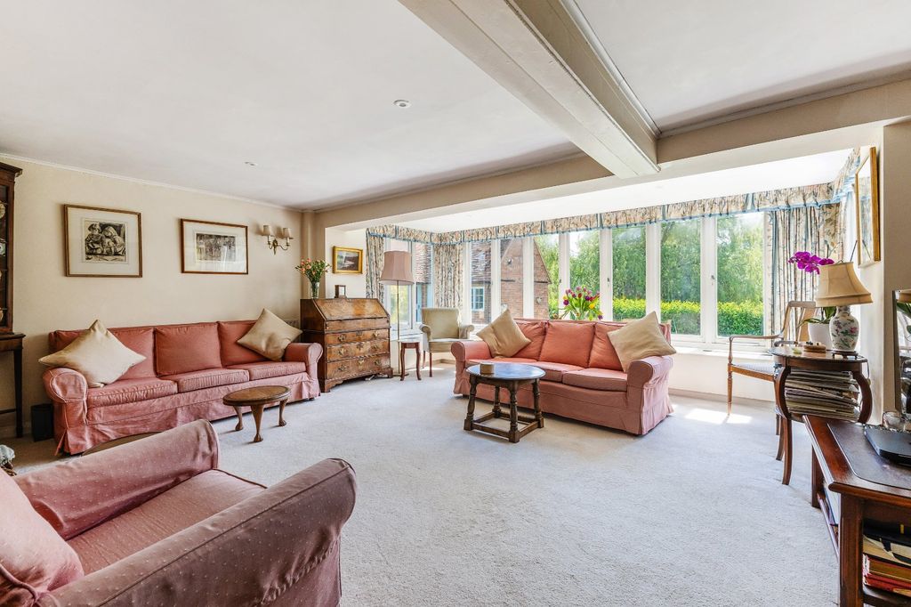 Property photo 2 of 15 Sitting Room